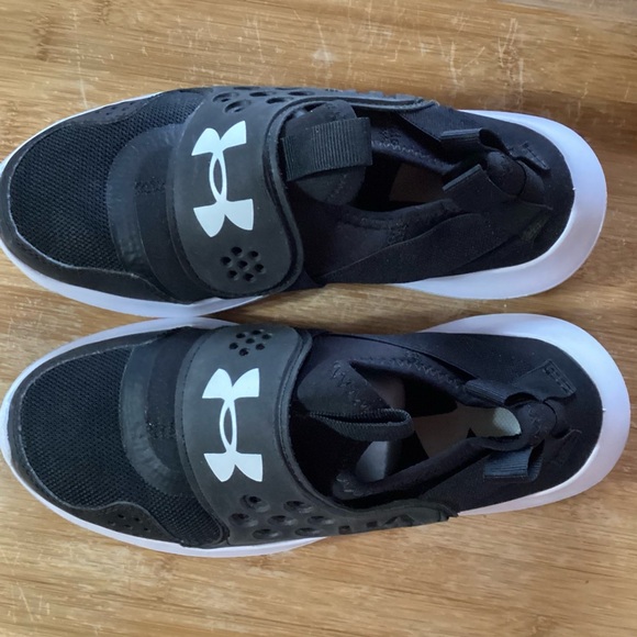 Under  Armour Slip On Shoes - Picture 3 of 4